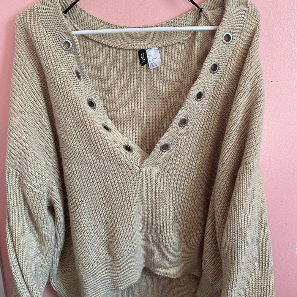 Oversized tan knit sweater (L)